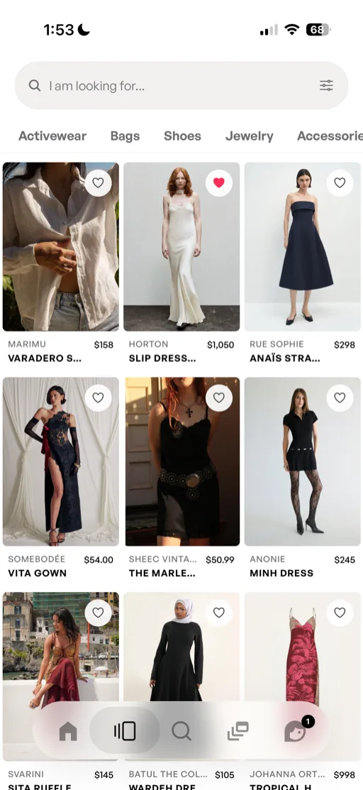 DECRU app — discovering independent brands by location (blurred preview)